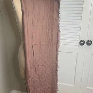 Authentic Louis Vuitton tan Patterned Scarf Sz 58”x54”